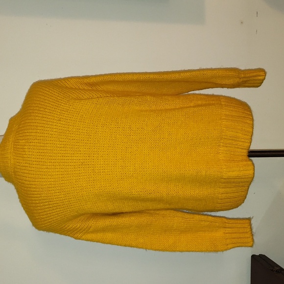 Victoria's secret Pink boyfriend sweater yellow size extra small - Picture 2 of 7